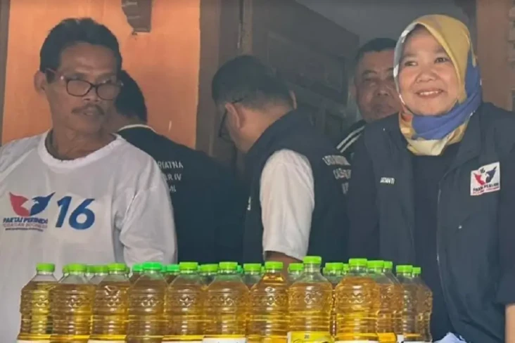 Ingatkan Bahaya Politik...
