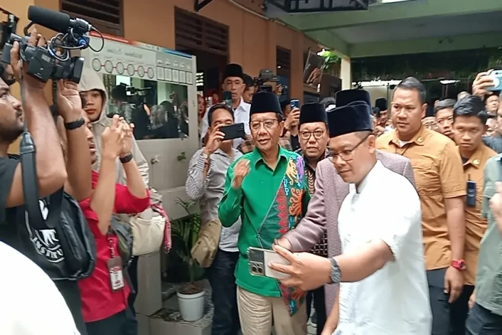 Mahfud MD Hadiri Halaqoh...