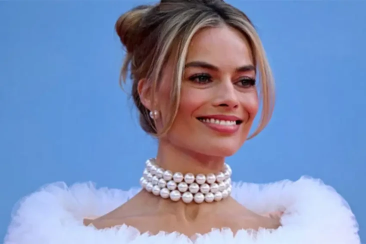 Margot Robbie Tak Masuk...