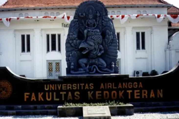 Biaya Kuliah Kedokteran...