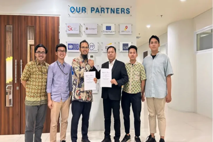 CESGS Unair dan Konstruksi...