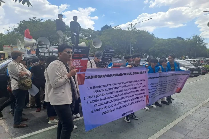 Mahasiswa Dukung PPATK...