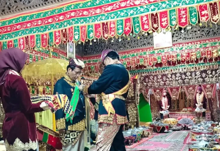 Sambangi Kerajaan Skala...