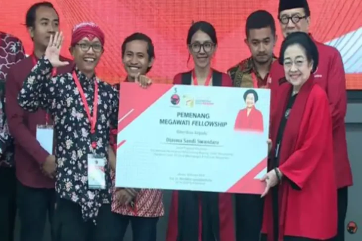 Raih Beasiswa Megawati...
