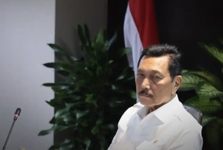 Respons Keras Luhut...