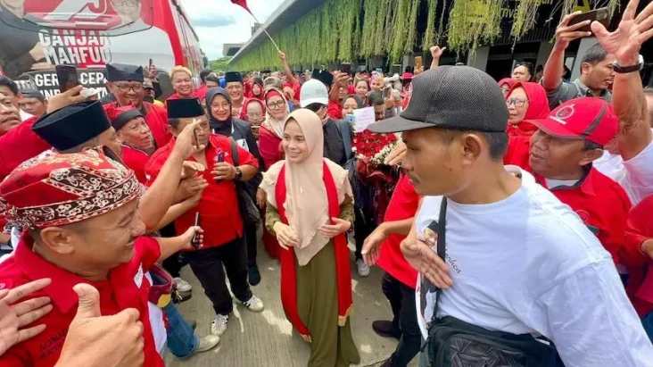 Kunjungi Banyuwangi,...