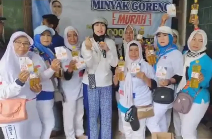 Satu Jam, 300 Liter...