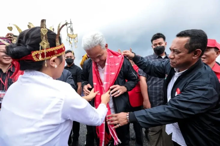Kunjungan ke Ruteng...