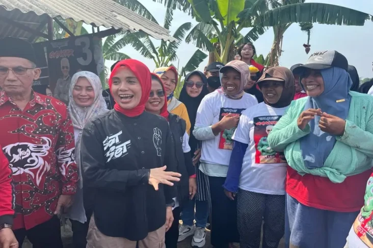 Siti Atikoh Ajak Rakyat...
