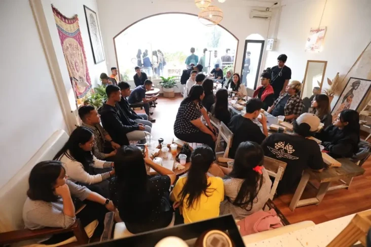 Alam Ganjar Ajak Pelajar...