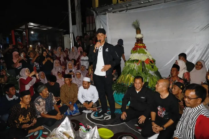 Ikut Ruwatan Rajab di...