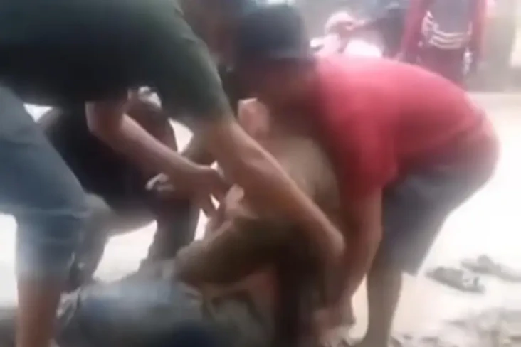 Viral Ceceran Tanah...