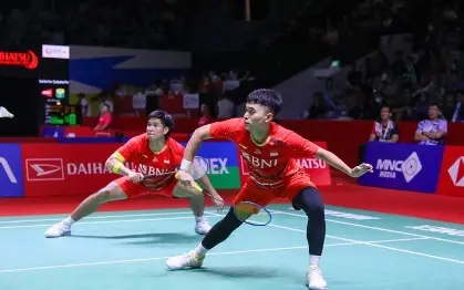 Segel Kemenangan dari...