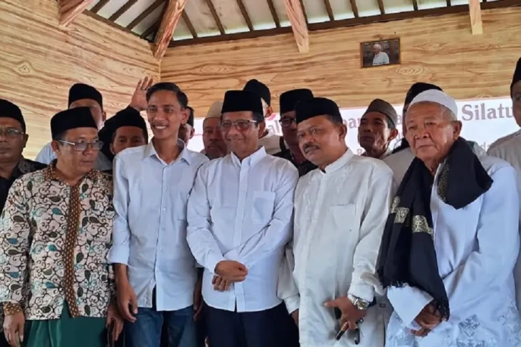 Bertemu Ratusan Kiai...