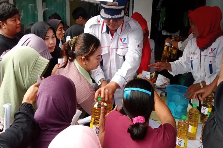 Gelar Bazar Minyak Goreng...