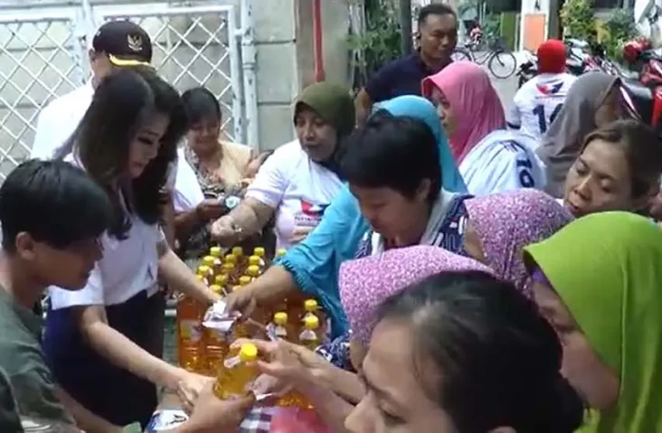 Peduli Wong Cilik, Caleg...