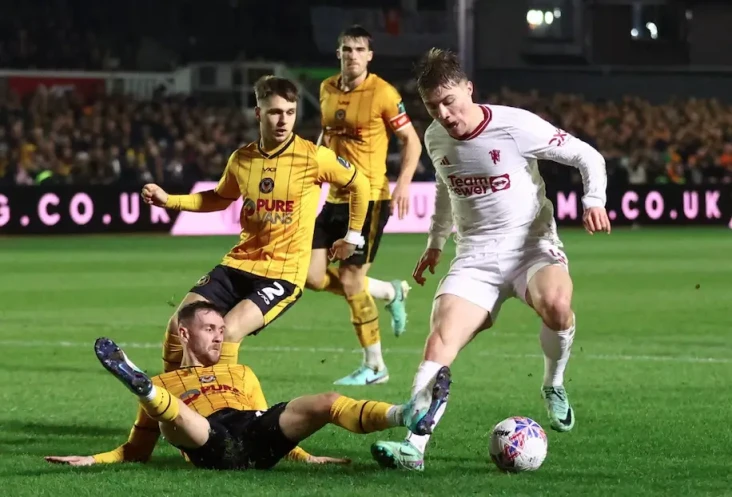 Erik Ten Hag Puas Manchester...