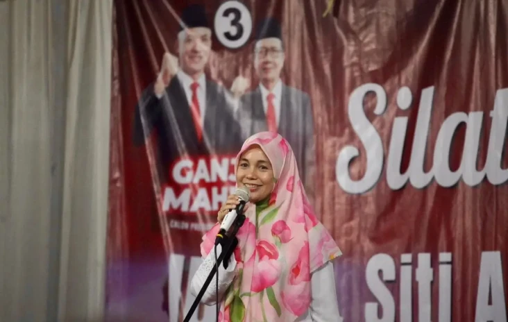 Bersilaturahmi dengan...