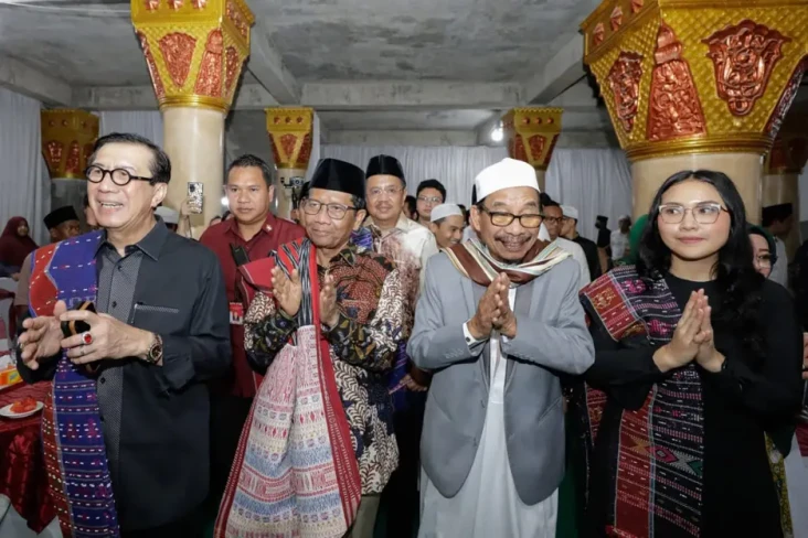 Demi Kelangsungan Negara,...