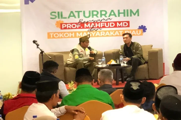 Kunjungi Riau, Mahfud...