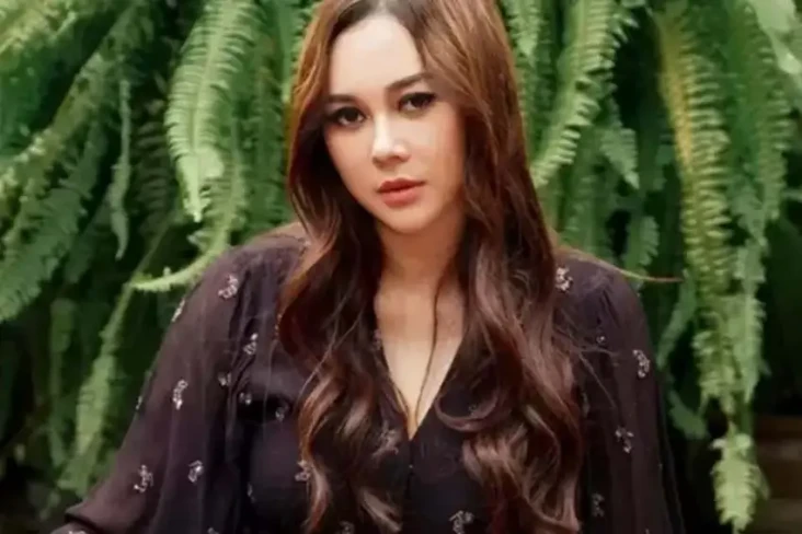 Tak Cari Sekolah Mahal,...