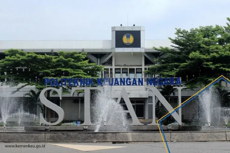 13 Sekolah Kedinasan...