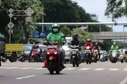 Pajak Motor Bensin Jadi...