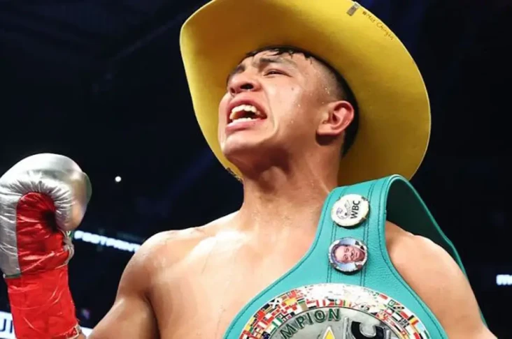 Jaime Munguia Rebut...