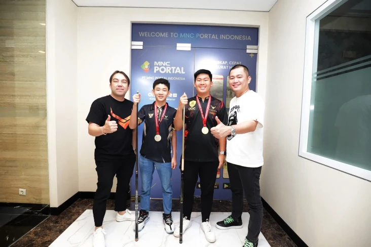 Hendra Carabao, Sosok...