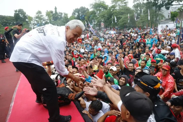 Bakar Semangat Warga...
