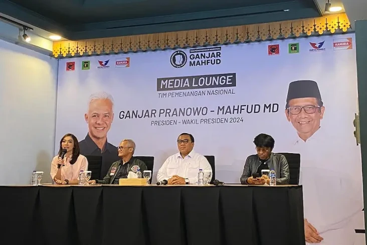 Konser Salam M3tal Ganjar-Mahfud...