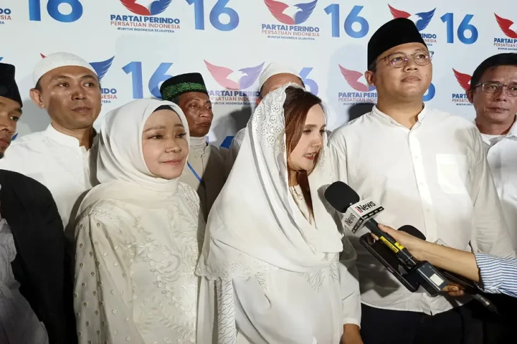 Hadiri Sholawat Persatuan...