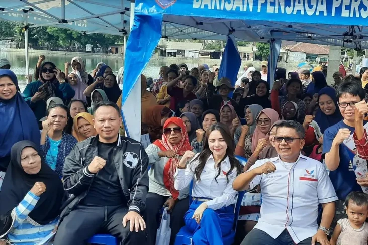 Vicky Prasetyo Gaungkan...