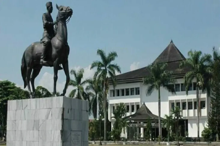 Calon Mahasiswa Wajib...