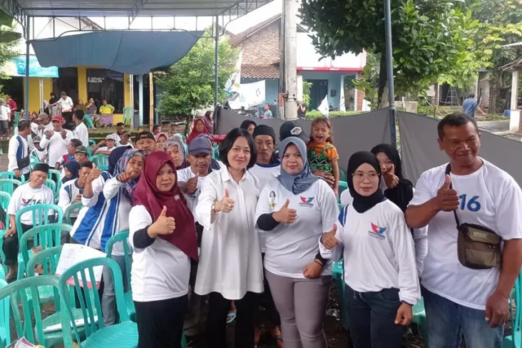 Peduli UMKM, Caleg Perindo...
