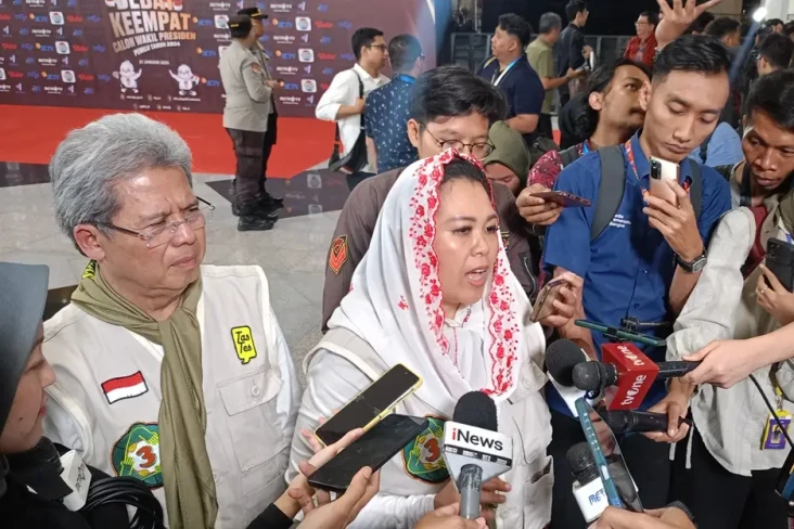 Yenny Wahid: Mahfud...