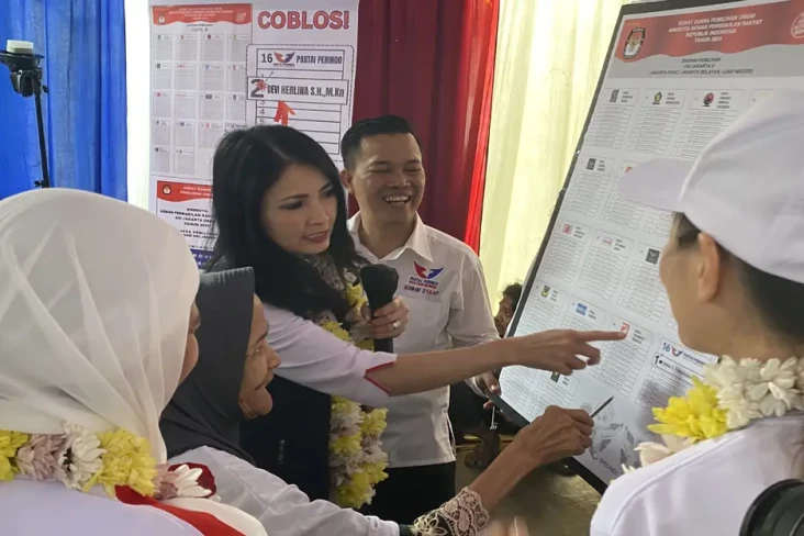 Liliana Tanoesoedibjo...