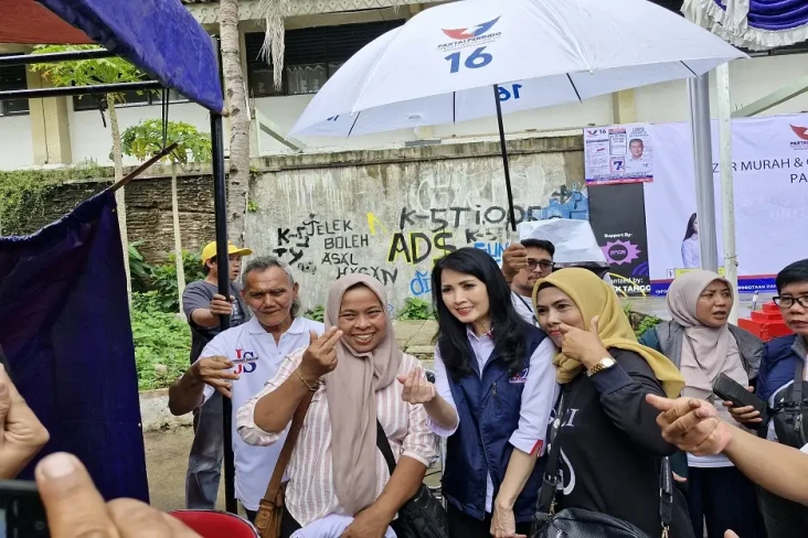 Momen Emak-emak Rebutan...