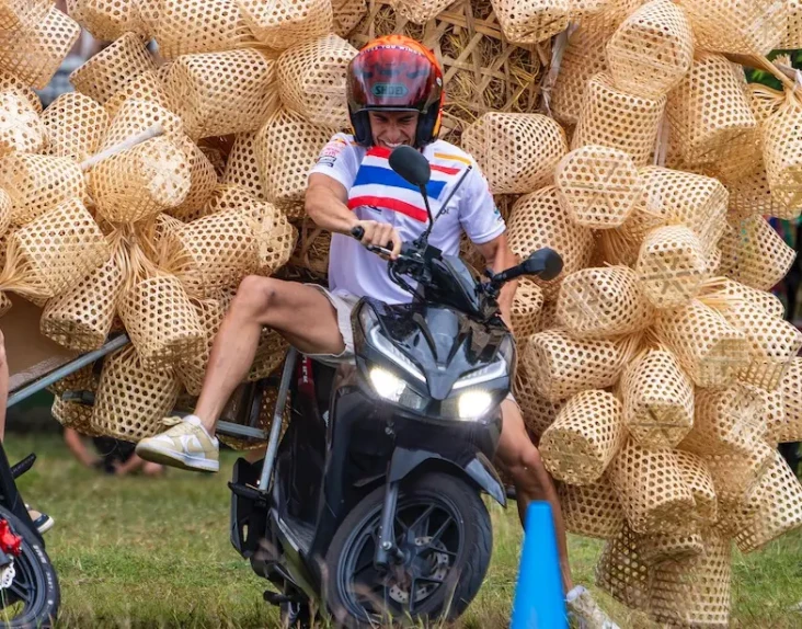 Casey Stoner: Marc Marquez...