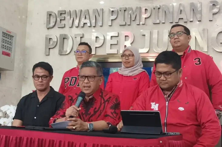 Hasto Yakin Gelombang...