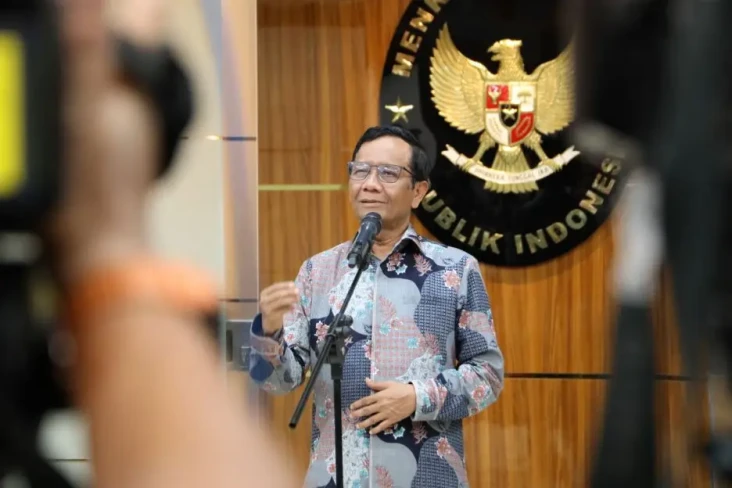 Canda Mahfud MD Usai...