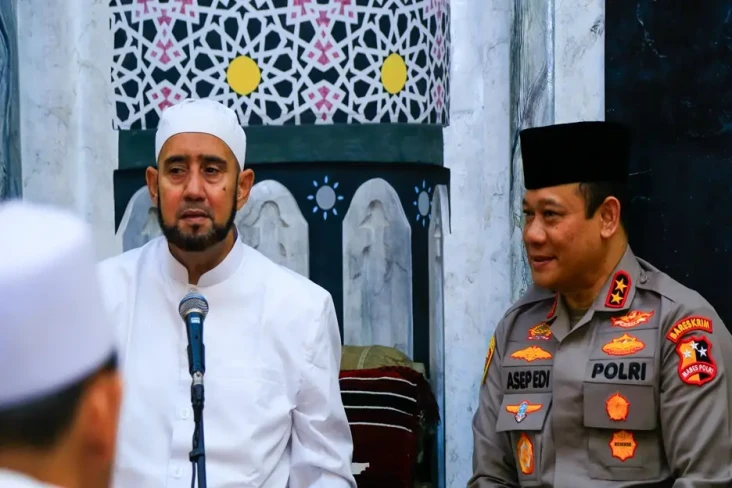 Di Depan Jamaah Habib...