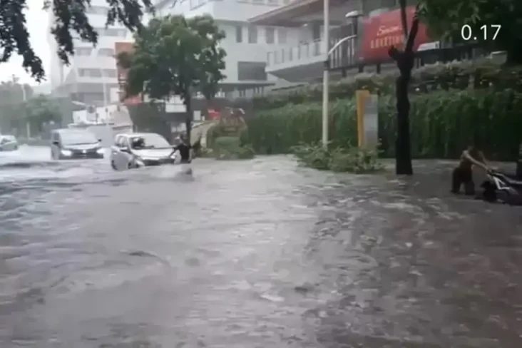 Jakarta Diguyur Hujan...