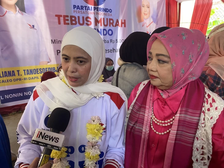Caleg Perindo Devi Herlina...