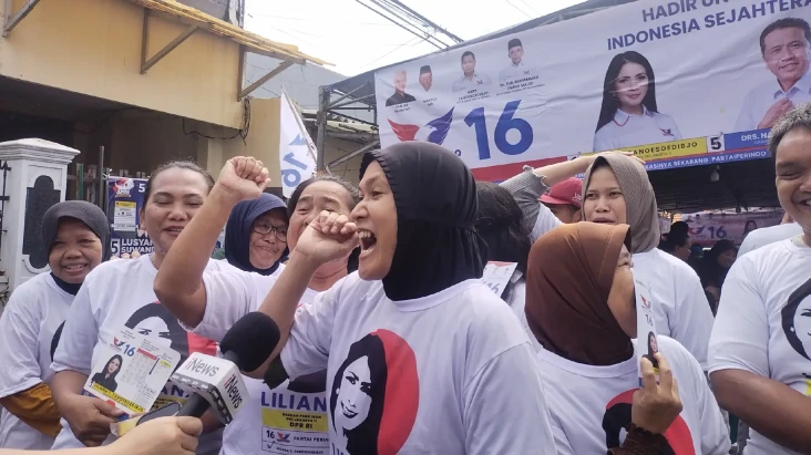 Wajah Bahagia Warga...