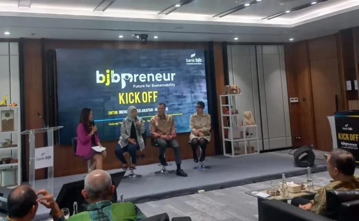 Lahirkan Womenpreneur,...