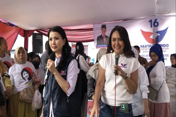 Caleg Perindo Ira Miranti...