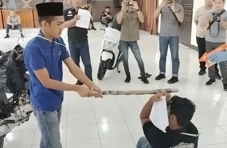Sadis! Dihina Kerja...