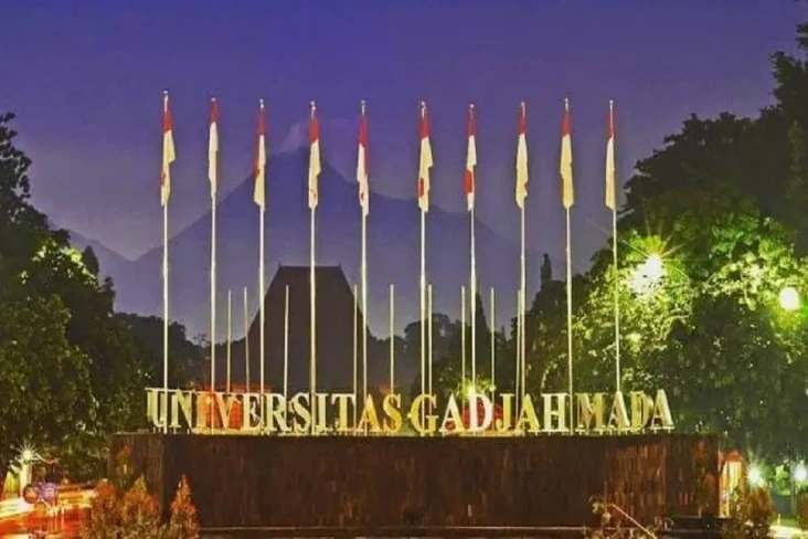 20 Universitas Paling...