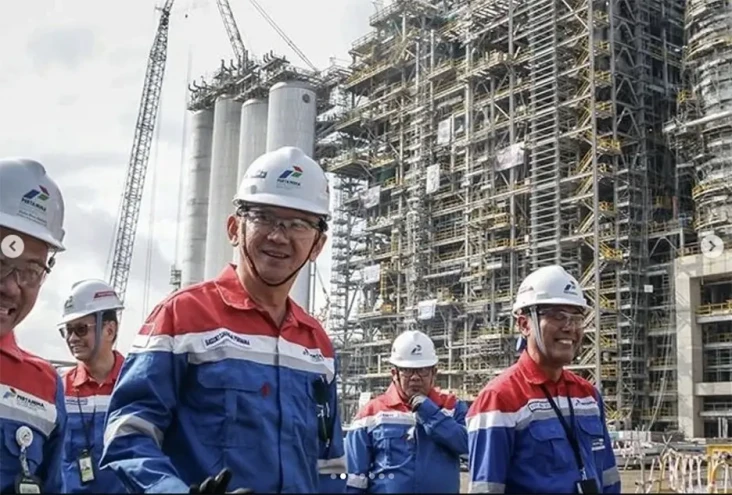 Ahok Mundur dari Posisi...